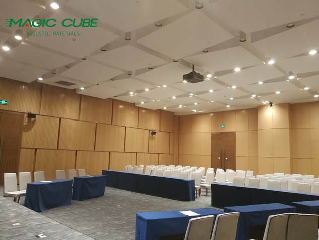 Grooved Panels for Meeting Room Grooved Panels for Meeting Room