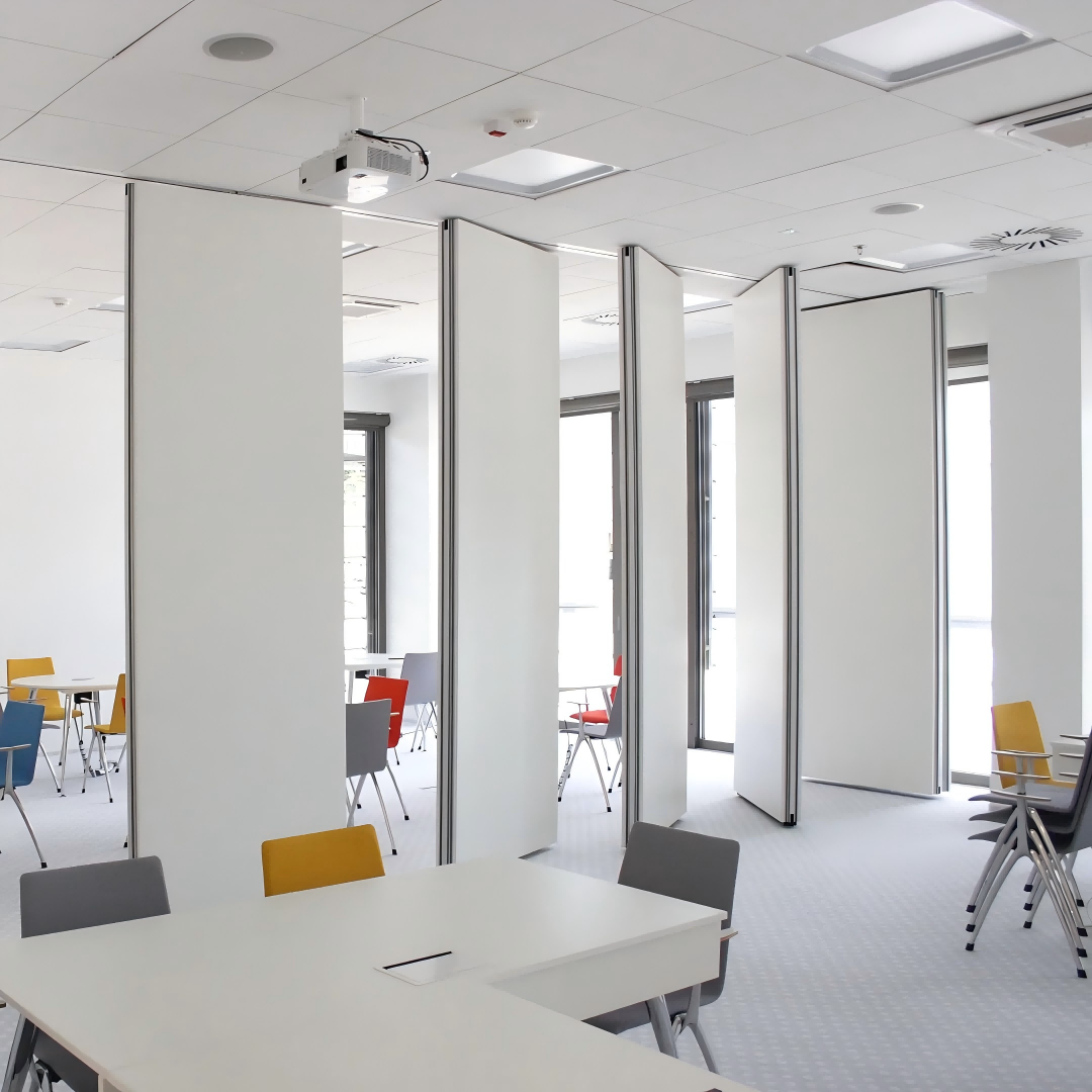 3.Automatic Movable Partition Wall in lounge 3.Automatic Movable Partition Wall in lounge